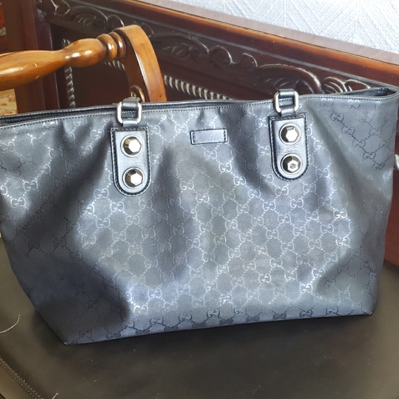 VGUC Authentic GUCCI bag - Picture 7 of 13